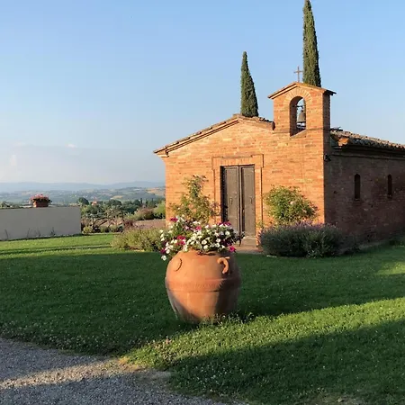 Wunderschoene In Mit Gemeinschaftspool Mit Panoramablick By Interhome * Chiusi