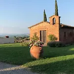 Wunderschoene In Mit Gemeinschaftspool Mit Panoramablick By Interhome * Chiusi